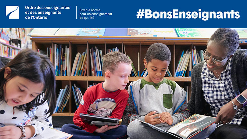 Photo d’une enseignante en train de lire à un groupe de jeunes élèves. Le logo de l’Ordre des enseignantes et des enseignants de l’Ontario et le mot-clic #BonsEnseignants sont par-dessus l’image.